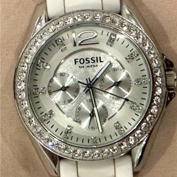 Fossil | Accessories | Pre Owned Fossil Watch New Battery 